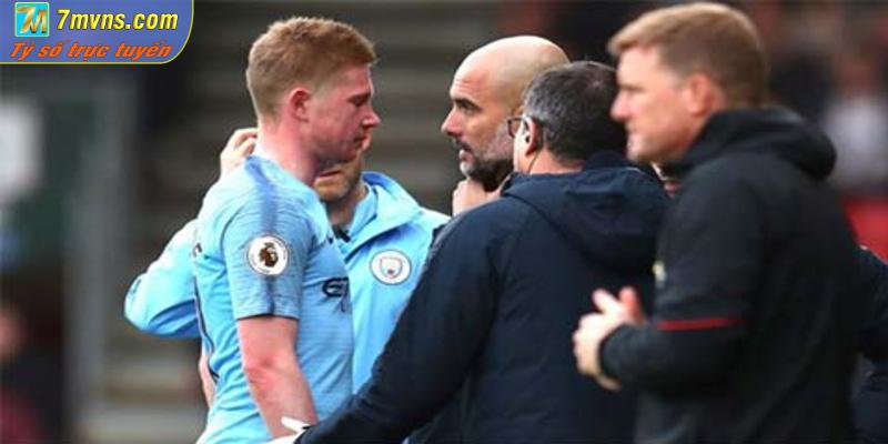 Tiền vệ De Bruyne trở lại trên sân tập